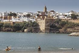 Image du Maroc Professionnelle de  La kasbah des Oudaïas de Rabat est une magnifique petite forteresse surplombant l'embouchure du fleuve Bouregreg érigée par les Almoravides pour lutter contre les tribus Berghouatas, elle séduit par sa quiétude et sa lumière.  Jeudi 6 Octobre 2011. (Photo / Abdeljalil Bounhar)
 